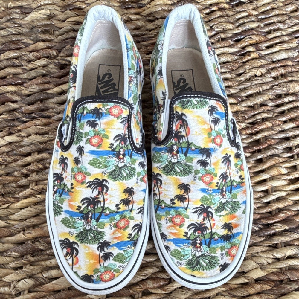 VANS Classic Slip-On Mens 8 Mickey Mouse Hawaiian Floral Canvas 721356